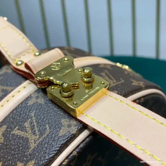 AAA Replica Ru BOITE Vuitton Louis PETITE CHAPEAU 0624